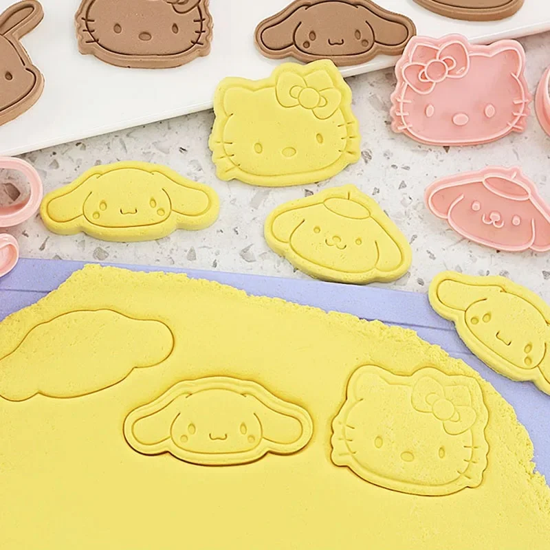Hello Kitty Cartoon Cookie Cut - đánh giá và giá Kitchen Appliances Brand